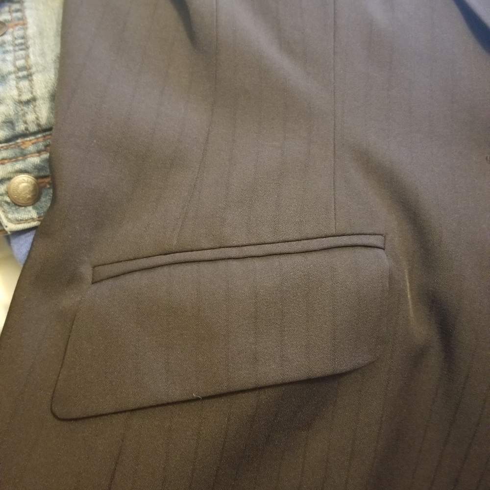 Blazer - Picture 5 of 5